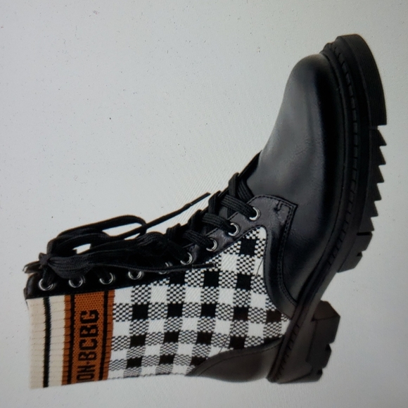 NEW BCBGENERATION Tassie Lace-Up Bootie - Picture 12 of 14